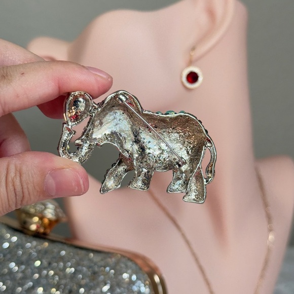 ⚜️❤️‍🔥 Chic Colorful Elephant Brooch 🐘💚 - Picture 5 of 5